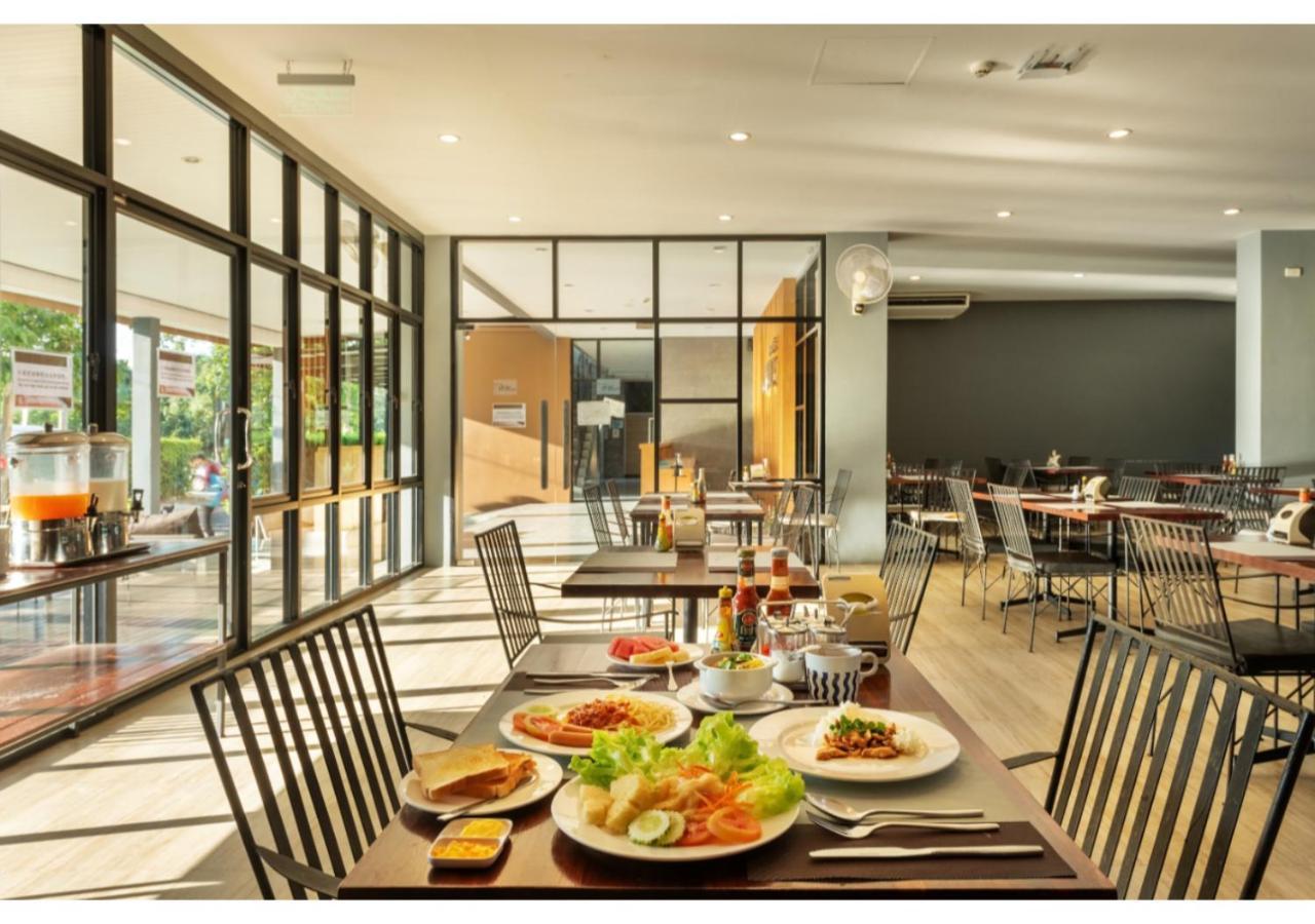 The Wind Hotel Bang Sare Exterior photo