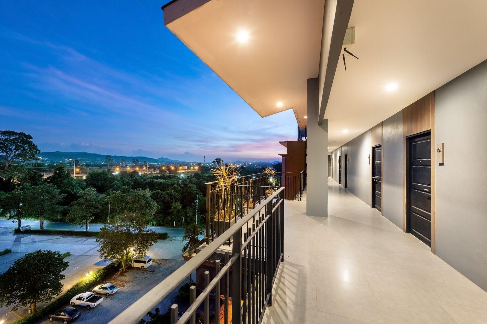 The Wind Hotel Bang Sare Exterior photo